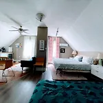 Executive Suite Loft - Harvard Allston Campus
